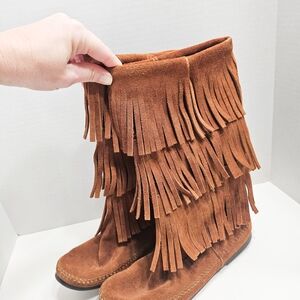 Size 8 Womens Minnetonka Fringe Suede Brown Boots
